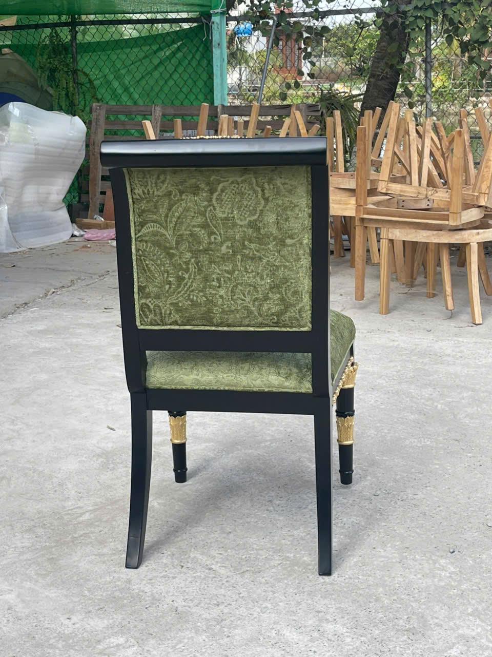 GHẾ ĂN CỔ ĐIỂN KHÔNG TAY WELLINGTON